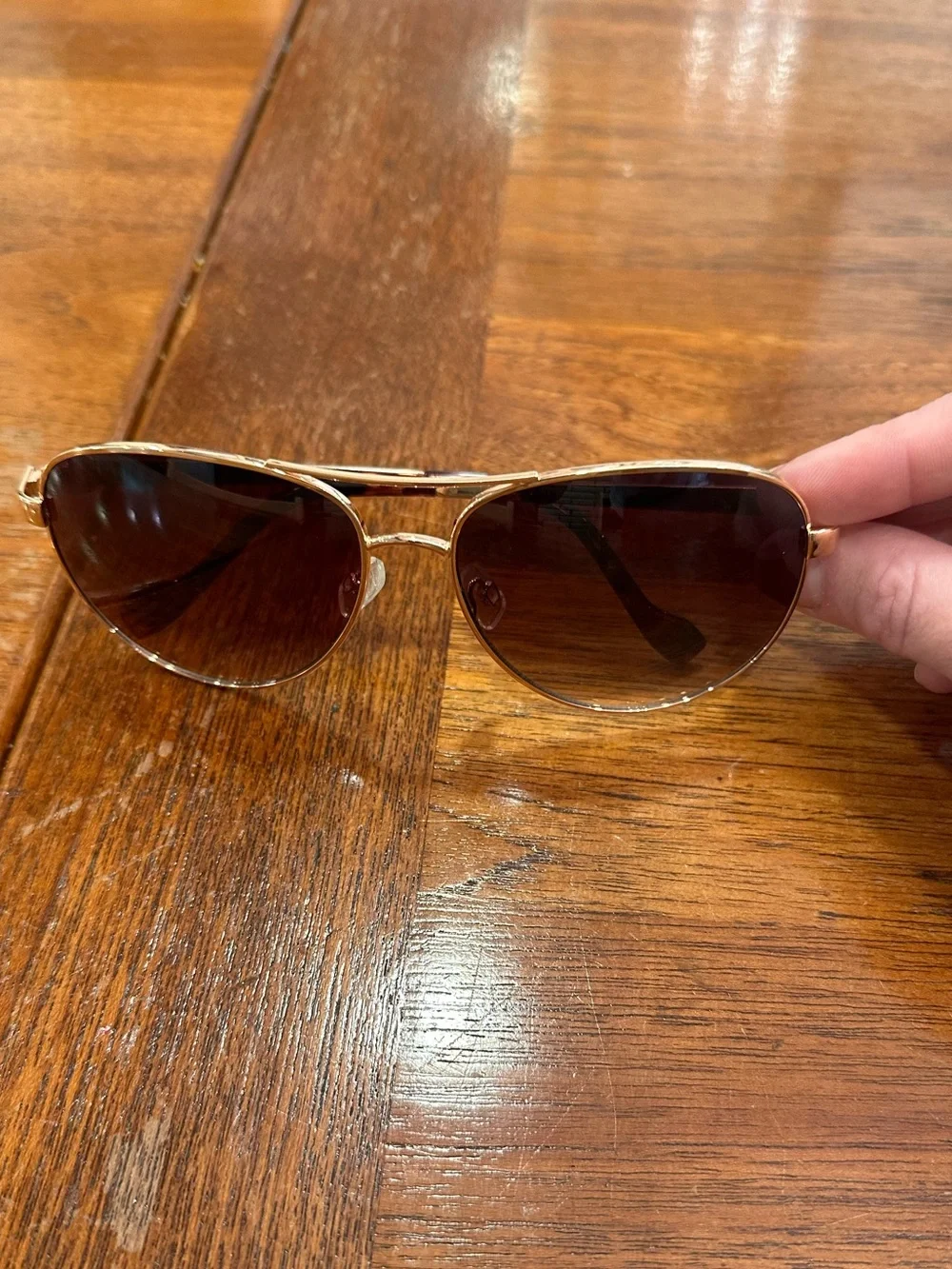 Jessica Simpson Gold Aviator Sunglasses with Brown Gradient Lenses